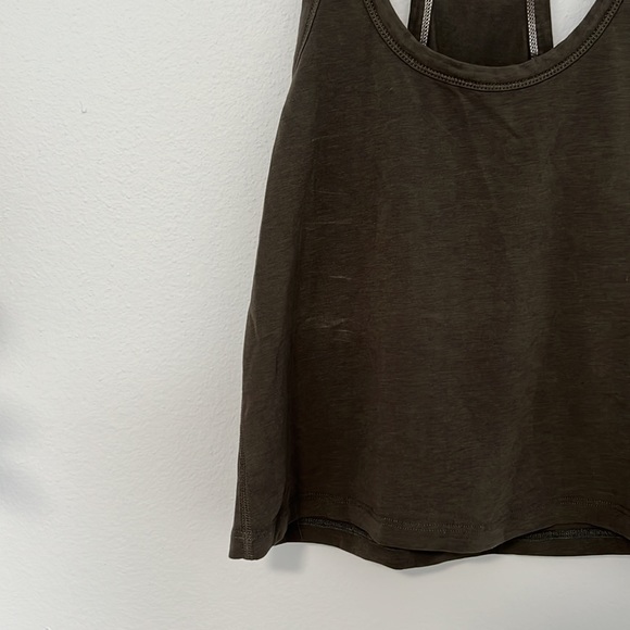 Lululemon dark green cropped racer back tank top - Picture 4 of 6